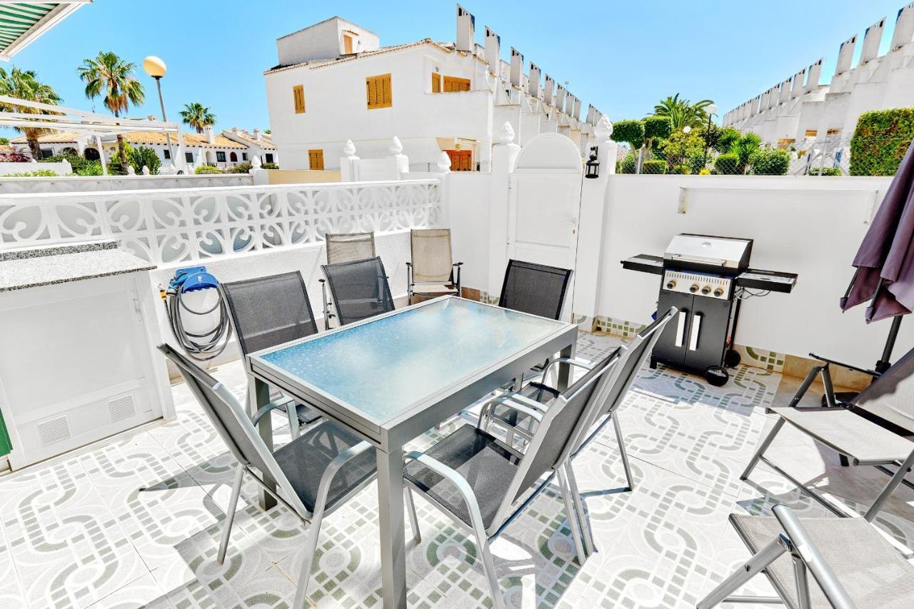 Espanhouse Sonia In La Zenia Playas De Orihuela Exterior photo
